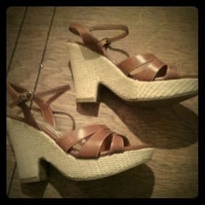 American Eagle Sandals